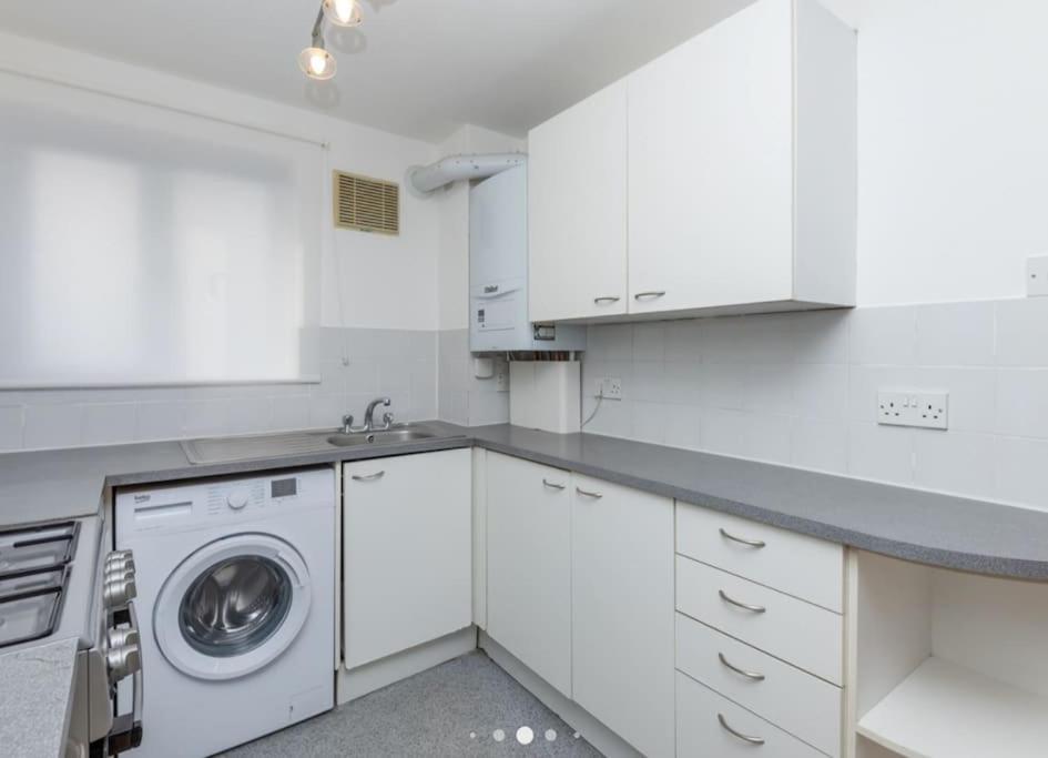 Bright, Nice Interior, Close To The City, 2 Bedroom Apartment ロンドン エクステリア 写真