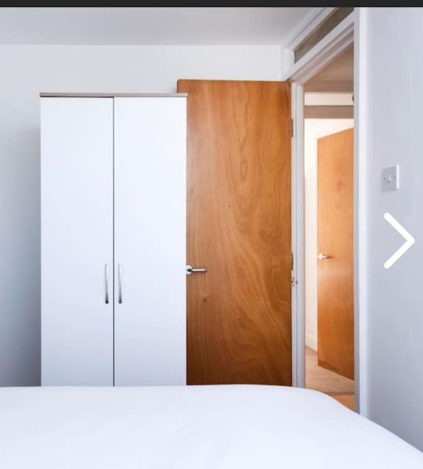Bright, Nice Interior, Close To The City, 2 Bedroom Apartment ロンドン エクステリア 写真
