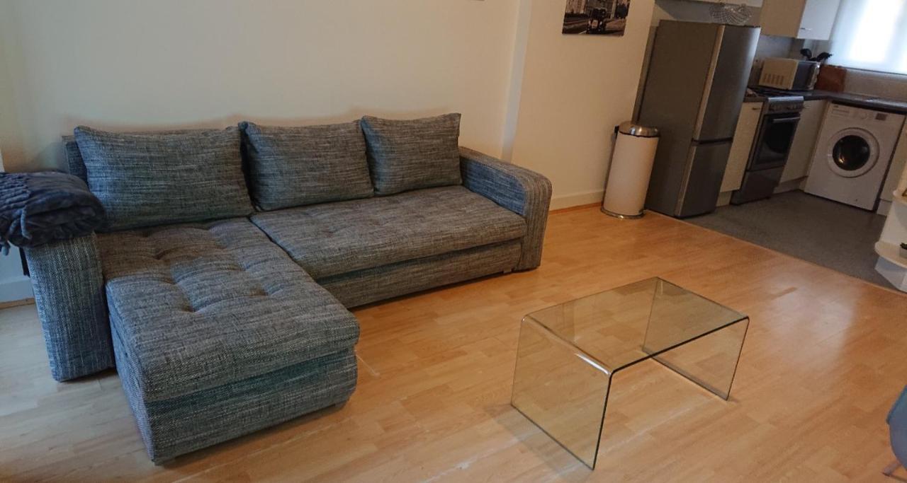Bright, Nice Interior, Close To The City, 2 Bedroom Apartment ロンドン エクステリア 写真